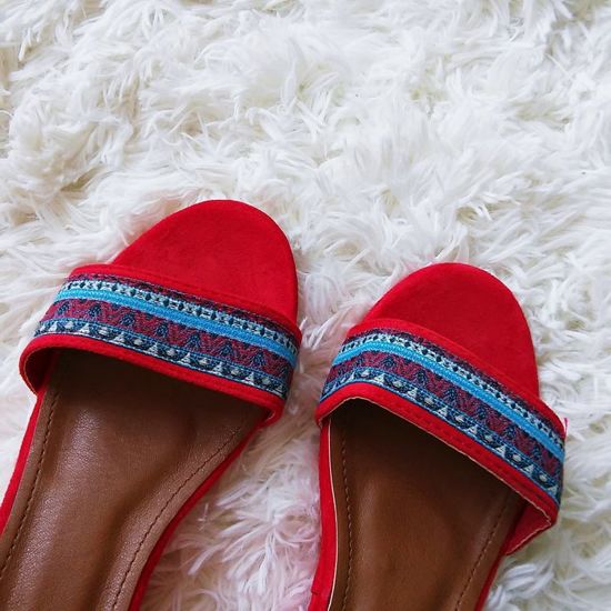 Czerwone sandały na koturnie Aztec /A6-3 AB101 S147/