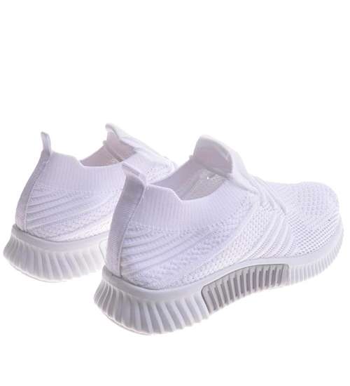 Wsuwane białe buty sportowe /E7-3 12086 T297/