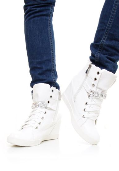 Białe sneakersy z łańcuchem /B4-3 Q87 Sx217/