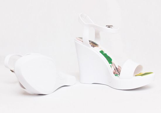 Białe sandały meliski /D6-3 Q329 Tx231/