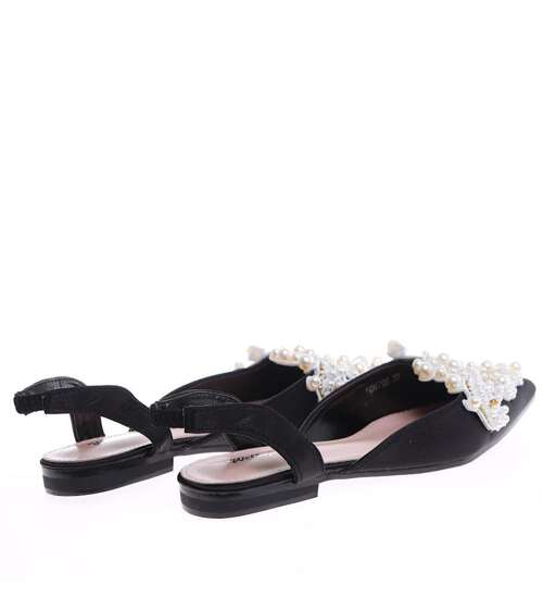 Czarne płaskie sandały z perełkami /F8-2 16361 G079/
