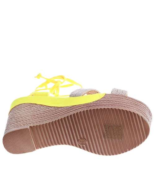 Żółte sandały na koturnie i platformie /F9-3 14065 S243/