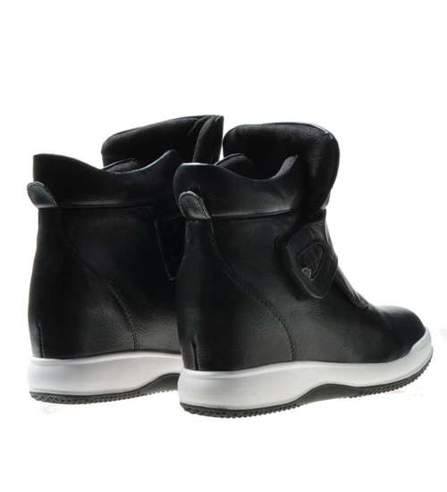 Czarne trampki sneakersy na niskim koturnie /G8-3 6717 S451/