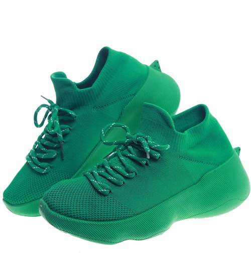 Zielone buty sportowe na niskim koturnie i platformie /G4-3 13511 T236/