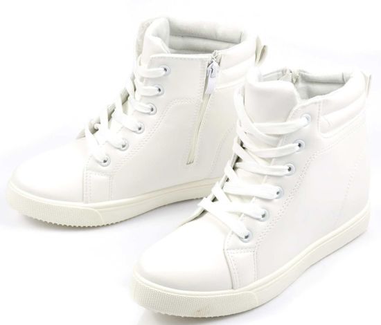 Białe sneakersy na niskim koturnie /F9-3 Ae752 S298/