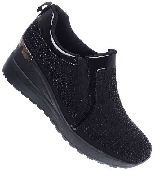 Czarne wsuwane trampki sneakersy na koturnie /A4-2 15728A T484/