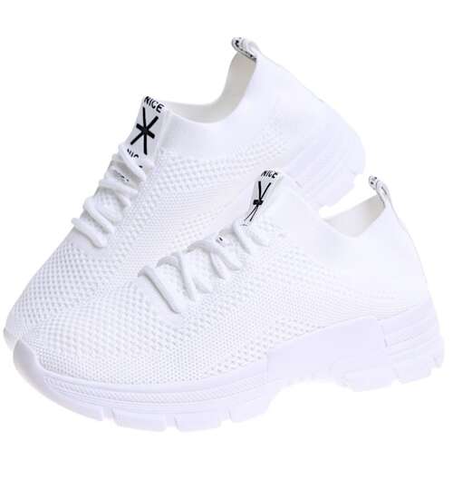 Białe wsuwane buty sportowe /E6-216114 G280/