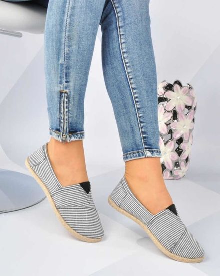 Buty na wiosnę- tenisówki espadryle CZARNE /F6-1 3396 s190/