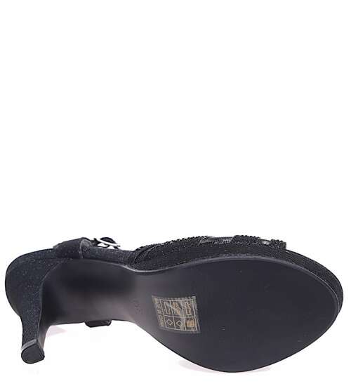 Czarne damskie sandały na obcasie /D8-1 16071 G293/