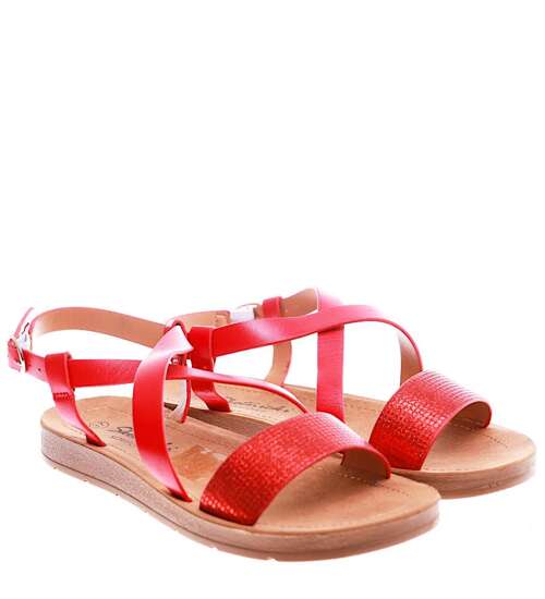 Czerwone damskie sandały na płaskim obcasie /B4-3 16275 T261/