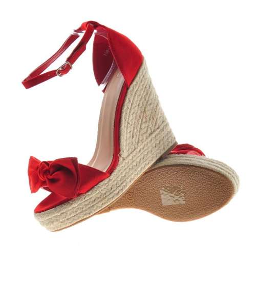 Czerwone damskie sandały na koturnie /G5-2 8366 S370/
