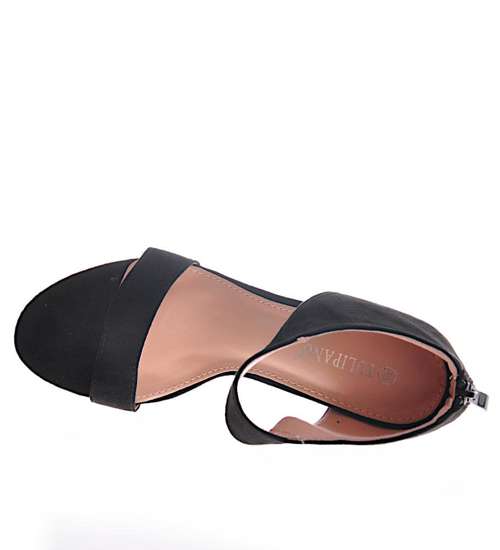 Kobiece czarne sandały na słupku /B3-3 12217 T390/