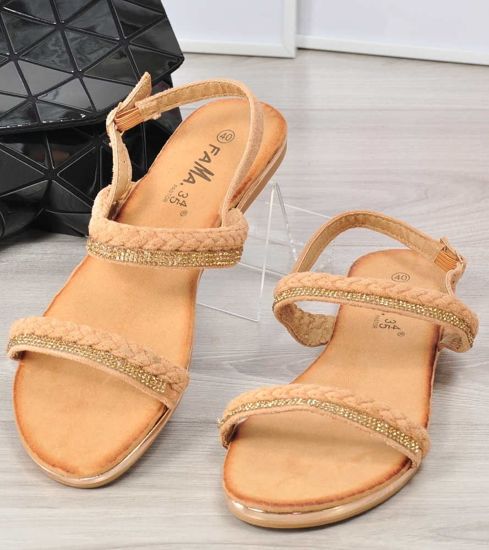 Zamszowe sandały damskie na płaskim obcasie CAMEL /B7-1 2135 S192/