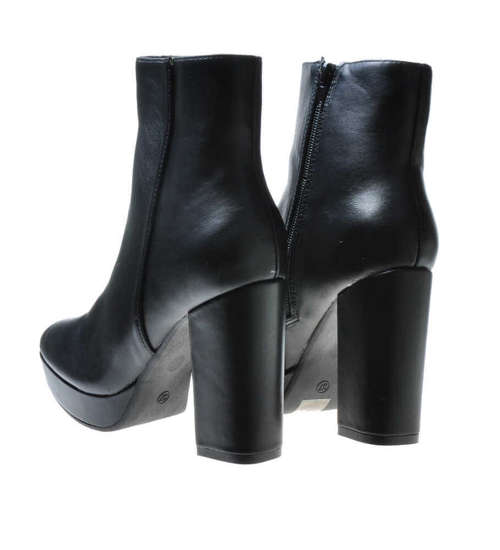 Eleganckie botki na słupku obuwie dla kobiet CZARNE  /D9-3 6610 S396/