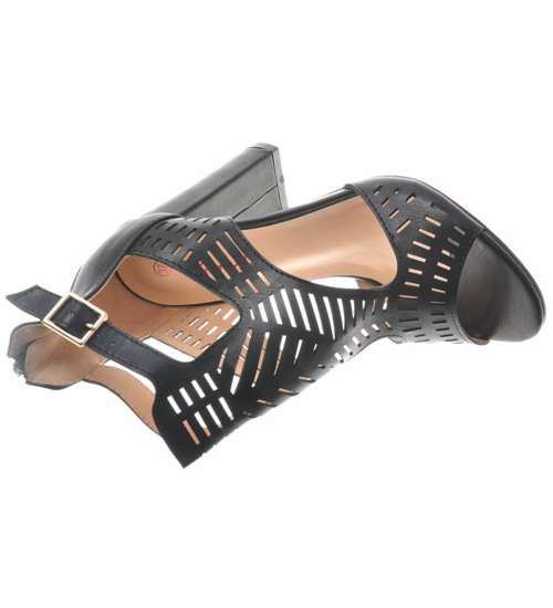 Eleganckie czarne sandały na obcasie /D8-3 9208 S313/