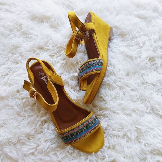 Żółte sandały na koturnie Aztec /A6-3 AB101 S101/