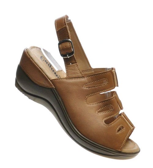 Brązowe sandały damskie na koturnie /X2-3 4865 S174/