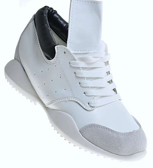 Białe sneakersy na niskim koturnie /E8-3 9804 S190/