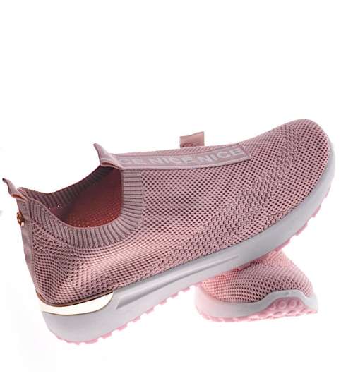 Wsuwane różowe buty sportowe na platformie /F9-2 12090 T390/