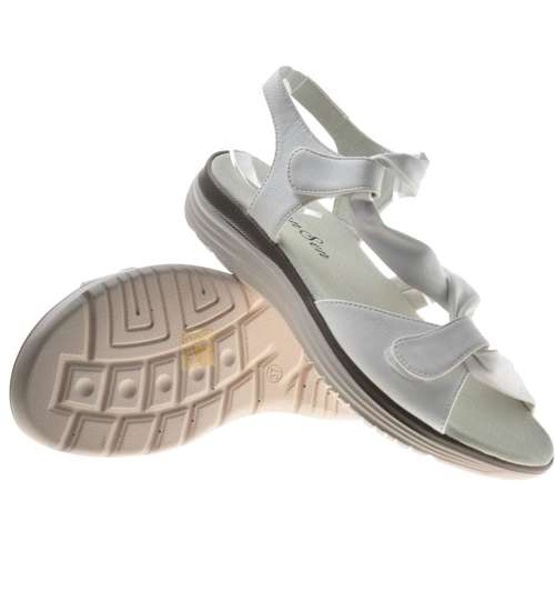 Białe sandały na płaskim obcasie /E1-3 8411 S109/