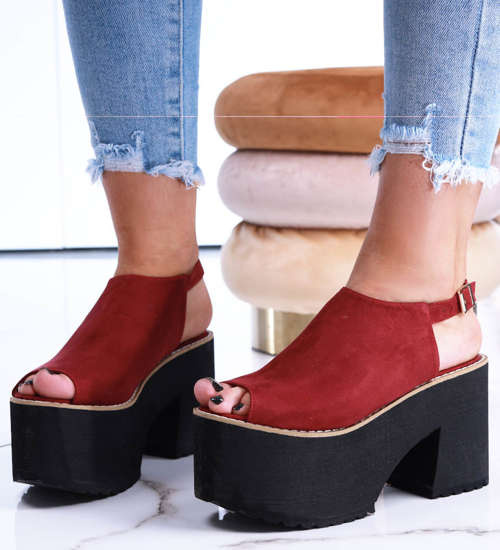 Bordowe damskie sandały na platformie /D2-114300 S049/