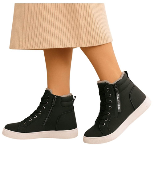 Czarne zimowe trampki z futerkiem /E1-1 18495 T315/