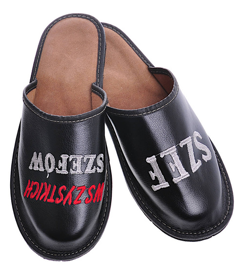 Kapcie na prezent SZEF WSZYSTKICH SZEFÓW CZARNE /E5-1 6643 S199/