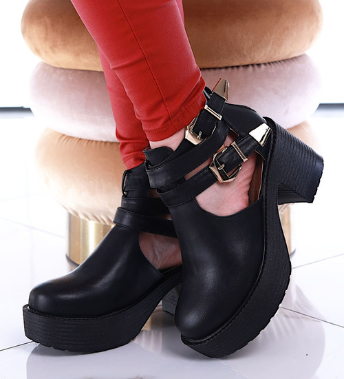 Wiosenne czarne botki na obcasie i platformie /B4-3 13497 S238/