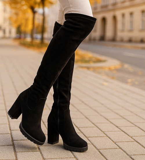 Czarne ocieplane kozaki muszkieterki na słupku /F4-1 18436 T682/