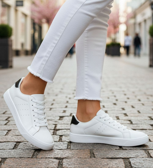 Białe damskie trampki z czarnymi dodatkami /G4-1 16249 T293/