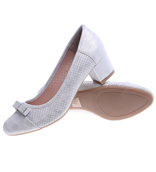 Srebrne ażurowe czółenka na niskim obcasie /E5-3 13421 T492/