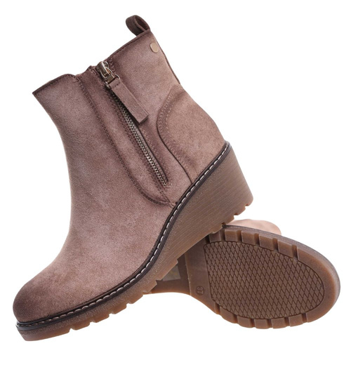 Damskie botki na niskim koturnie /E3-2 18321 W4/