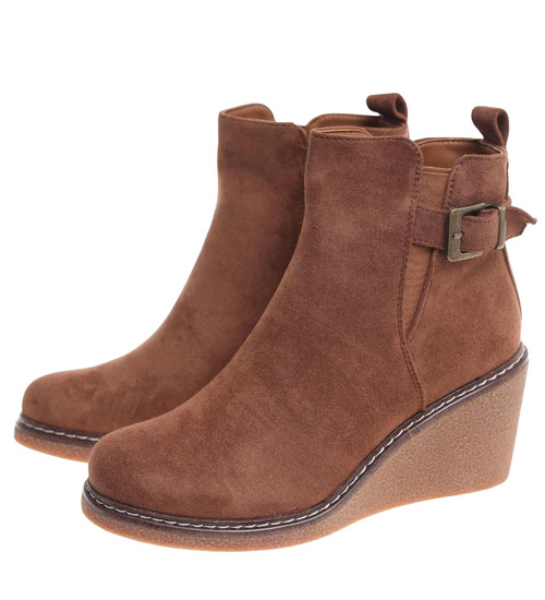 Karmelowe botki damskie na koturnie /D2-1 18352 W385/