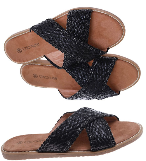 Czarne klapki na płaskim obcasie /B5-1 17550 G186/