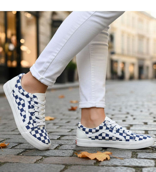 Sznurowane trampki damskie w granatową kratę ost513