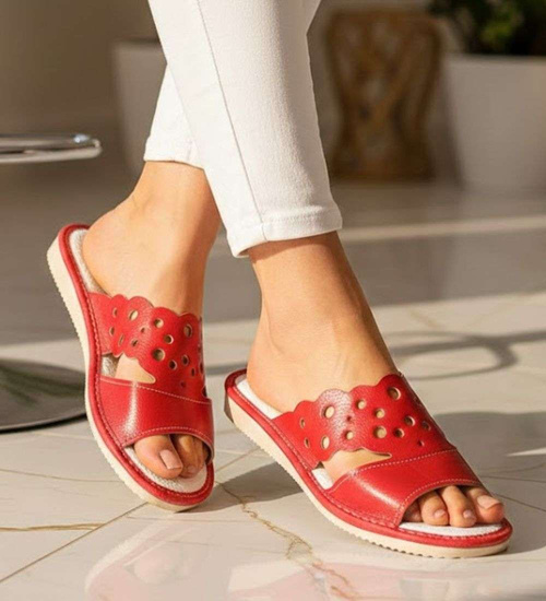 Czerwone ażurowe domowe klapki kapcie /D6-1 16246 S165/