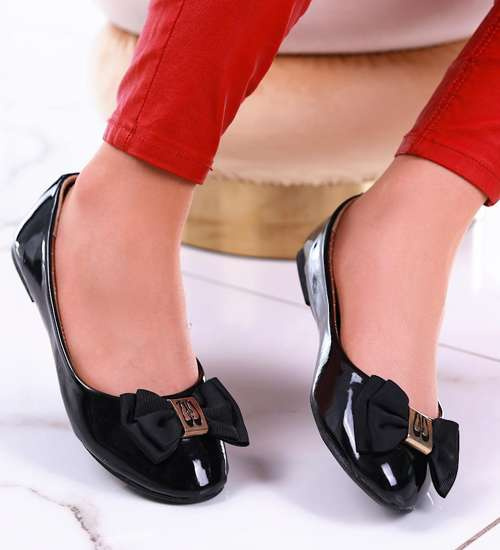 Lakierowane balerinki z kokardą Black /F1-2 4573 S079/