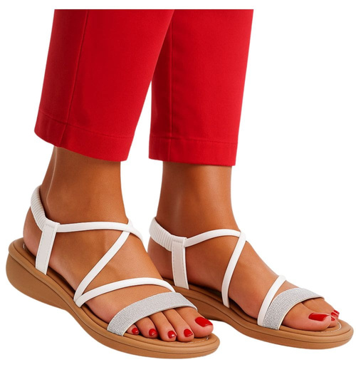 Białe sandały damskie na niskiej platofmie /D9-2 16424 T288/