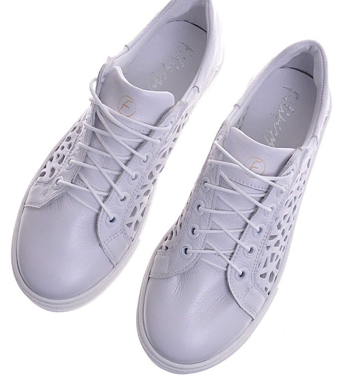 Ażurowe skórzane damskie trampki creepersy /E1-2 11582 F166/