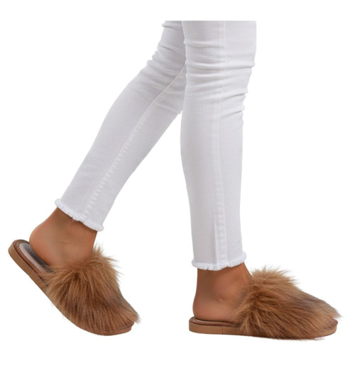 Klapki z futerkiem Jasny brąz  /A5-1 10860 S197/