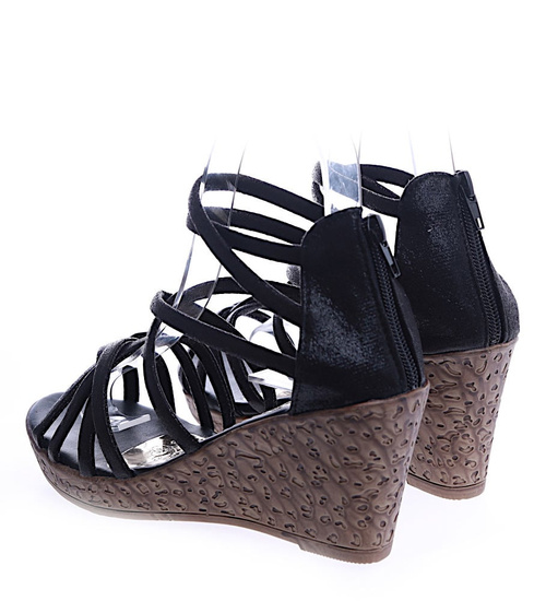 Wygodne damskie sandały na niskim koturnie Czarne /E7-2 14178 S296/