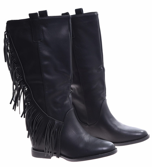 Czarne kozaki z frędzlami na niskim koturnie wsuwane /H2 14903 G285/