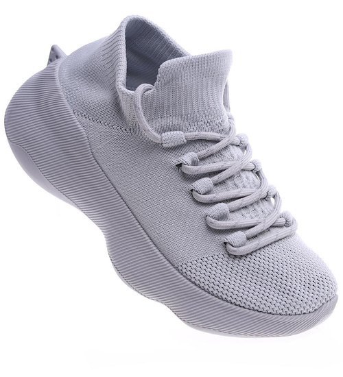 Szare buty sportowe na niskim koturnie i platformie /E9-3 13510 T236/