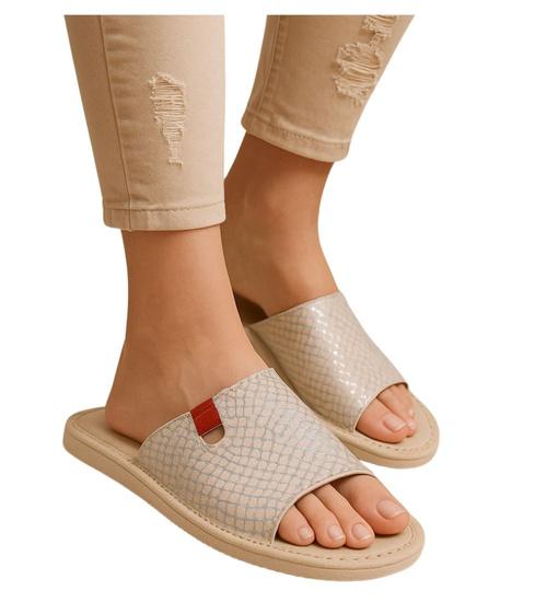 Odkryte kapcie damskie Złote /E7-1 17644 S165/