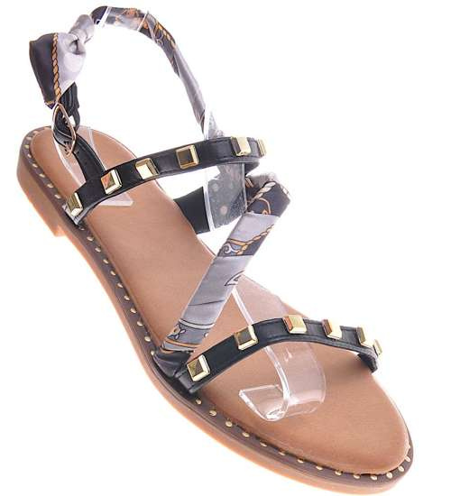 Czarne sandały damskie na płaskim obcasie /F7-2 12142 T3/