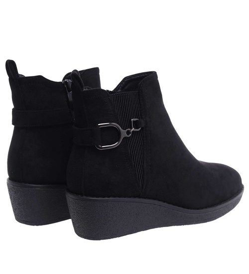 Zamszowe botki damskie na koturnie Czarne /A2-2 18325 W480/