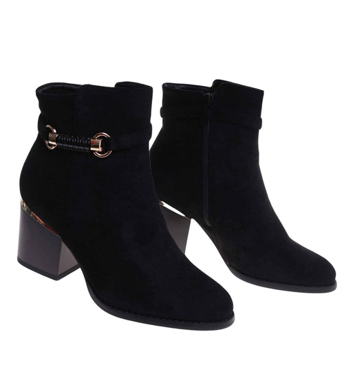 Botki damskie ocieplane na niskim obcasie Czarne /E7-2 18238 W522/