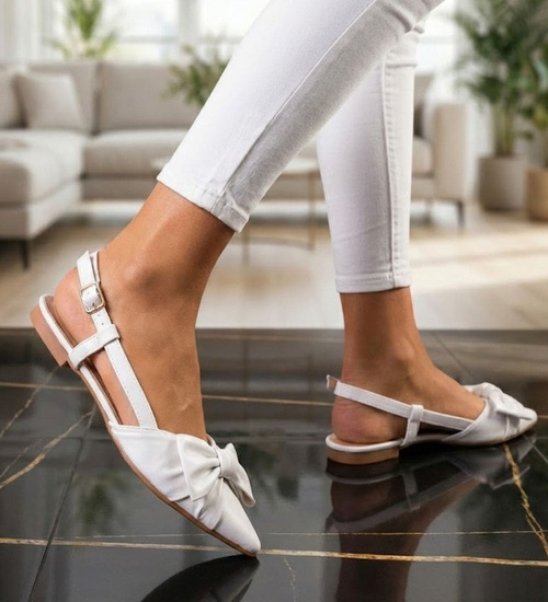 Białe damskie sandały z kokardką /G9-2 12056 T394