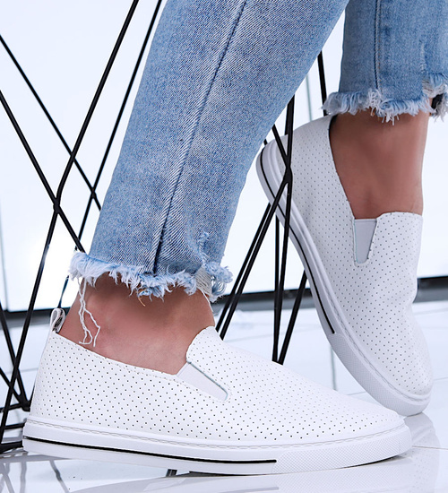 Wsuwane ażurowe białe tenisówki damskie /A1-2 15530 T288/