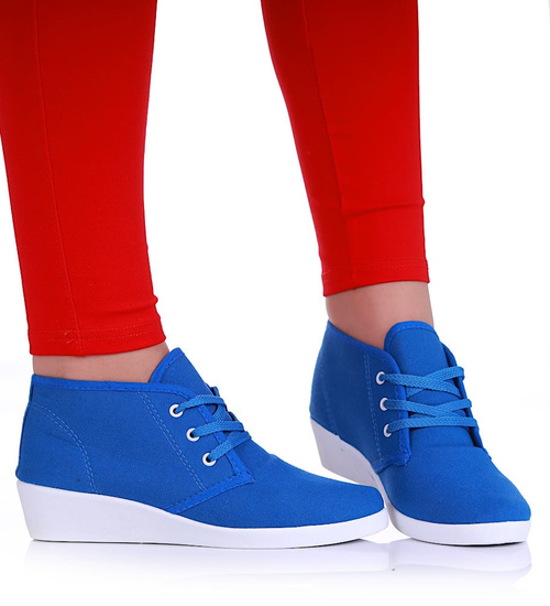 Sznurowane niebieskie trampki na niskim koturnie /C2-3 11145 S193/